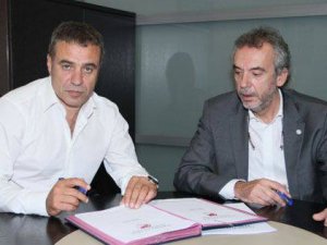 Ersun Yanal resmen Fenerbahçe'de