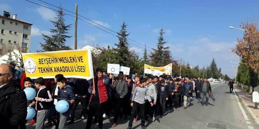 Beyşehir’de  Dünya Diyabet Günü farkındalık yürüyüşü