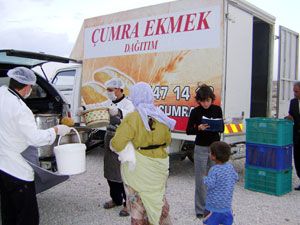 Çumra’da kazazede ve ailelerine yemek