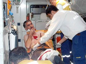 Bıçaklı kavga: 3 yaralı