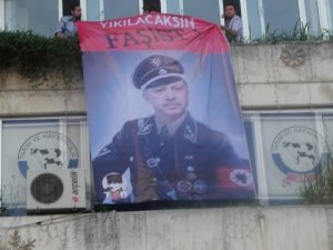 Bu pankarta soruşturma