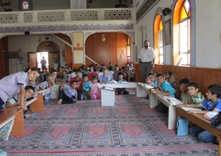 Camiiler çocuklarla doldu taştı