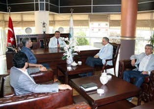 İş adamlarından Başkan Hançerli'ye ziyaret