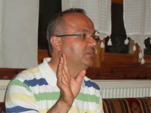 İnsanlar tevekkül etmeli