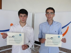 "Tavuk tüyü" dünya birinciliği getirdi