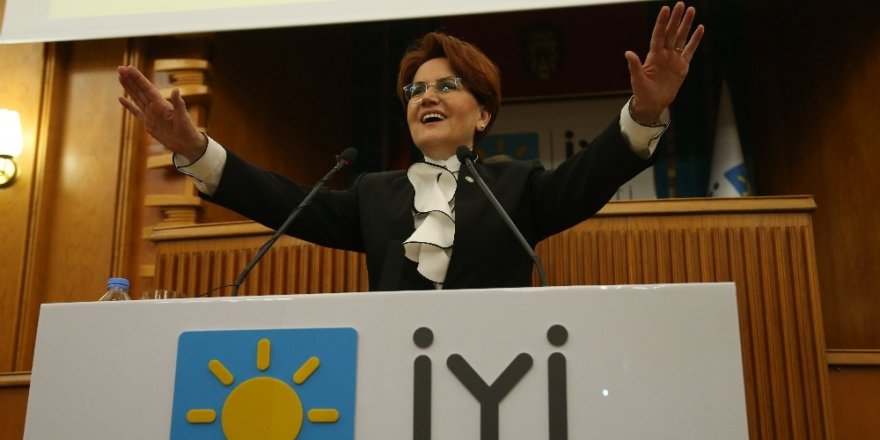 Meral Akşener'in 'AK Parti' gafı
