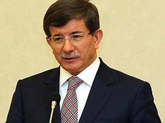 Davutoğlu'ndan katliama ilk tepki