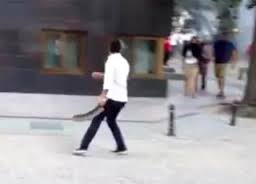 Taksim'de eli satırlı eylemciler yakalandı