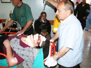 Kamyondan düşen söküm işçisi yaralandı