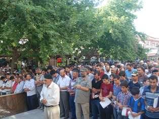 Mısır'daki şehitlere cenaze namazı