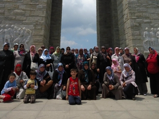 Dost Eli Derneği tarihle buluşturdu