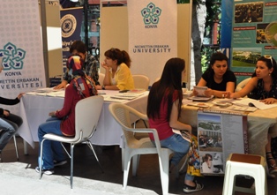 NEÜ Zafer’de tanıtım standı açtı