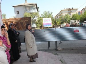 Seydişehir'de belediyenin arsa satışına tepki