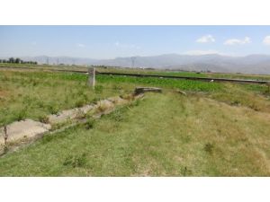 Vali Büyükersoy, Sulama Kanallarını İnceledi