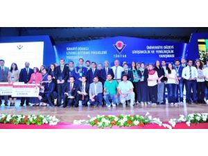 Fırat Üniversitesi Öğrencileri 'Mobil Kaza Tutanağı' İle Üçüncü Oldu