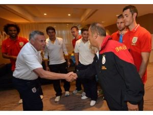İngiltere Görme Engelli Milli Takımı, Galatasaray Kampını Ziyaret Etti