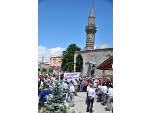 Erzurum’da Mısır’daki Askeri Darbe Protesto Edildi