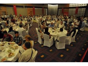 Gazi Ve Şehit Yakınları İftarda Buluştu