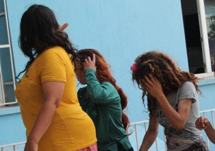 Hırsızlar gazetecilere terlk fırlattı