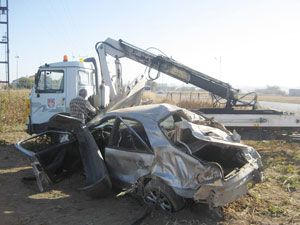 Yoldan çıkarak takla attı:4 yaralı