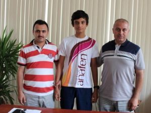 Dörtyol Anafen Sbs’de Türkiye 1.'si Çıkararak Geleneği Bozmadı