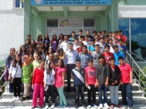 Karaman Gevher Hatun Koleji Sbs’de Geleneği Bozmadı