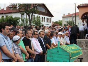 Ak Partili Başkanın Babası Toprağa Verildi