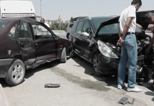 Kulu'da trafik kazaları: 4 yaralı
