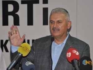 Bakan Yıldırım: Bölünmüş Yollar Trafik Kazalarını Yüzde 41 Azalttı