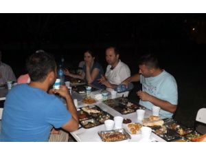 Gerze Meslek Yüksekokulu'nda İmece Usulü İftar