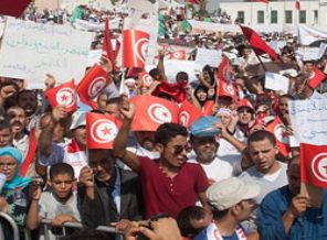 Devrimin iki farklı yüzü: Mısır ve Tunus