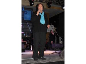 Ak Parti Manavgat Teşkilatı İftar Yemeği Verdi