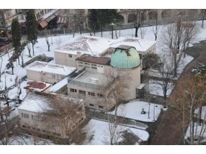İstanbul Üniversitesi Uzay Bilimleri Binası İle Gözlem Evi Yenilendi