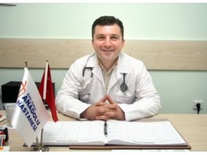 "İftara Zeytin Ve Peynirle Başlayın, Aradan Sonra Ana Yemeğe Geçin"