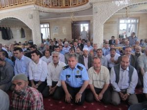 Yakutiye'de Hayırsever Topşaklı'nın Yaptırdığı Cami Hizmete Girdi