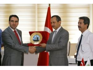 Tötm Başhekimi Aslan’dan Nalçacı’ya Plaket