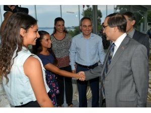 Vali Coş, Şehit Aileleri Ve Gazilerle Bir Araya Geldi