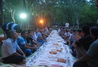 Tarihi Namazgâh’ta ilk iftar yapıldı