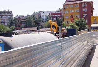Milli Eğitim Hizmet Binası tehlikede!