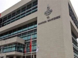 Anayasa Mahkemesi'nden 5 parti hakkında suç duyurusu