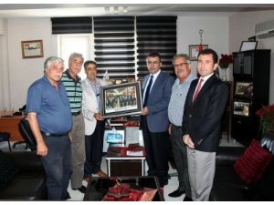 Vali Lekesiz Kıbrıs Ve Kore Gaziler Derneği'ni Ziyaret Etti