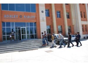 Tokat'ta Uyuşturucu Operasyonu: 5 Tutuklama