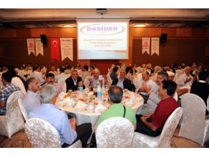 Gazeteciler Dasider'in İftar Yemeğinde Buluştu