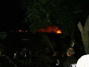 Beyşehir'de korkutan ev yangını