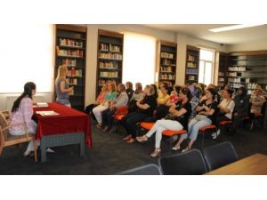 Anneler Ve Çocukları İçin Kitap Zamanı