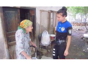 İskenderun Polisi Muhtaçları Gözetiyor