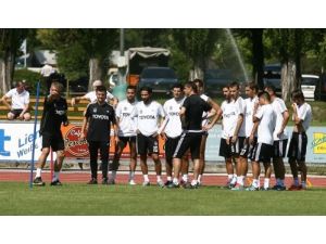 Beşiktaş, Antrenmanda Güç Depoluyor