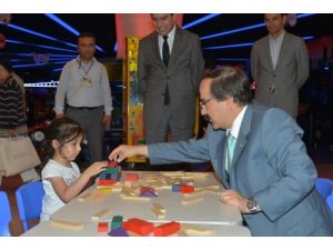 Vali Coş, Optimum Esnafını Ziyaret Etti.