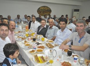 Türk Telekom teknik elemanları iftarda buluştu