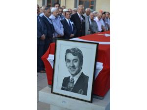 Eski Bakan Nurettin Ok Son Yolculuğuna Uğurlandı